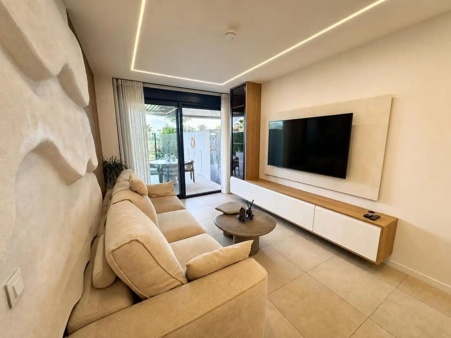 Apartament amb piscina en venda a Avenida Avenida Mar de Alborán 15, imagen 7
