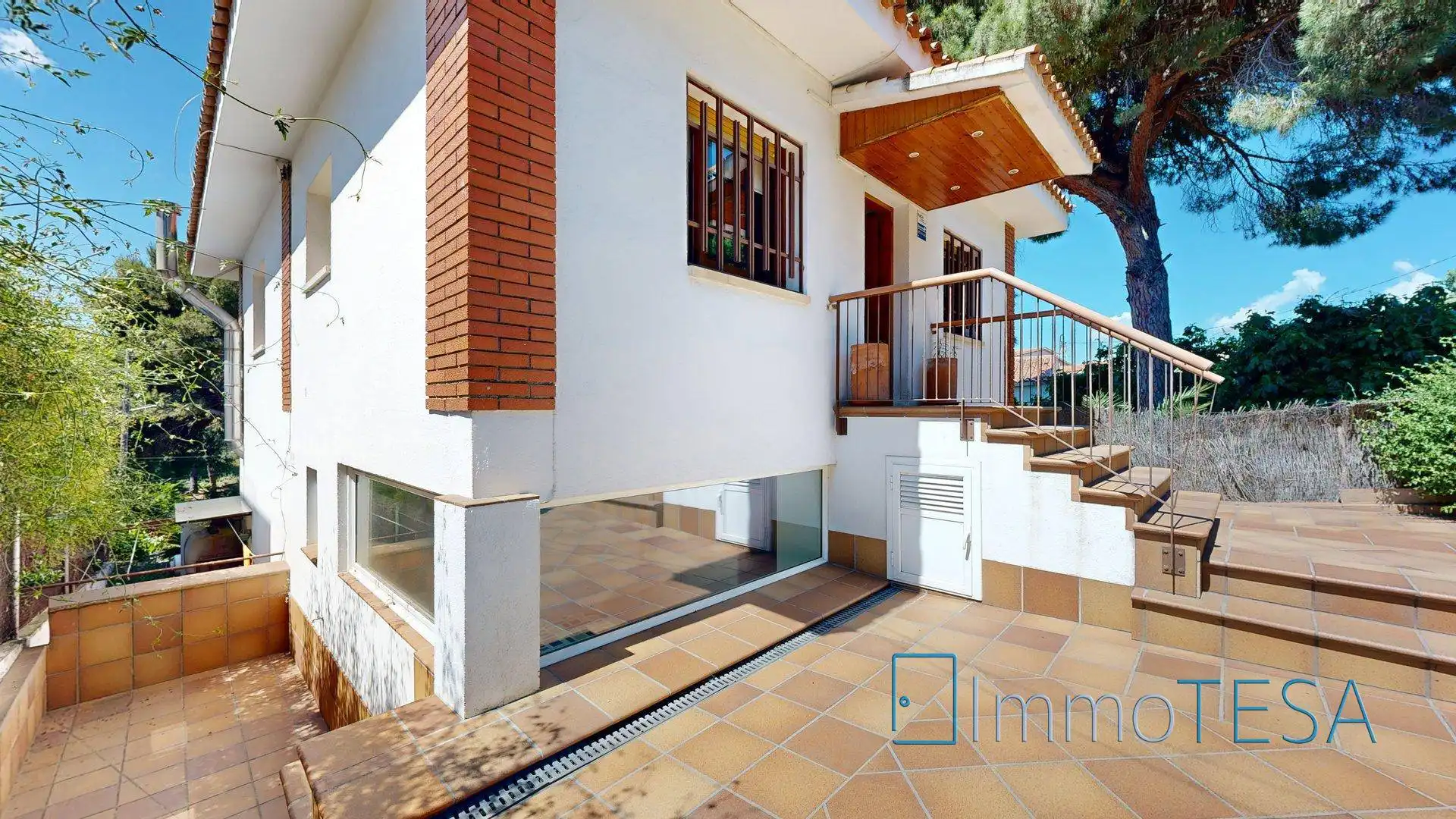 Vista exterior de Casa o chalet en venta en Barberà del Vallès con Calefacción, Jardín privado y Balcón