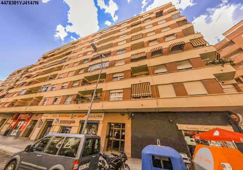 Vista exterior de Pis en venda en Gandia