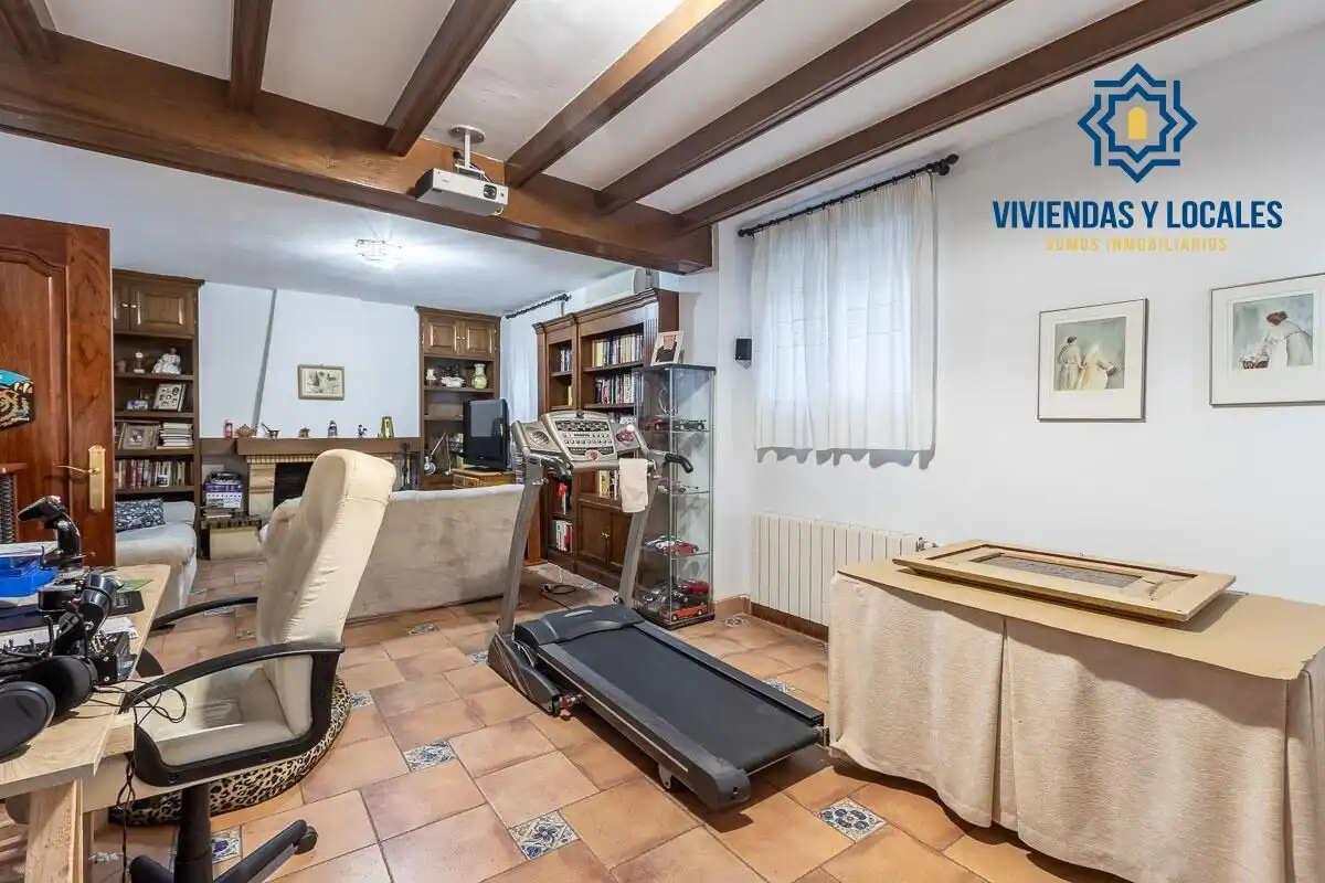 Casa amb terrassa en venda a Peligros, imagen 31