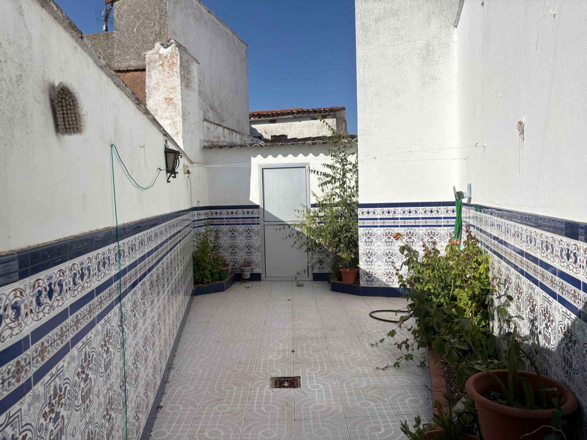 Exterior view of House or chalet for sale in Llerena  with Storage room, Furnished and Oven