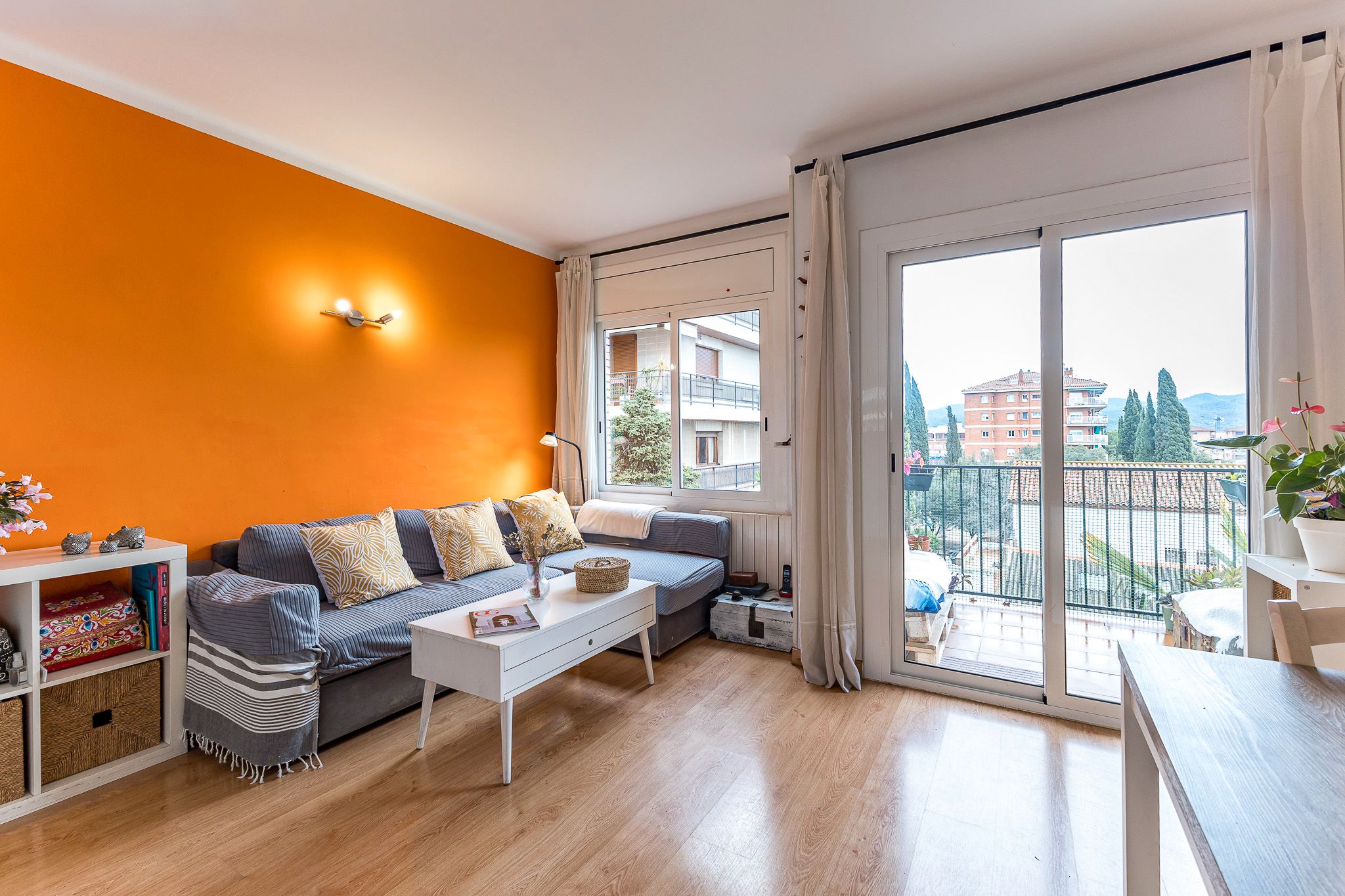 Sala d'estar de Apartament en venda en Sant Cugat del Vallès amb Calefacció, Parquet i Terrassa