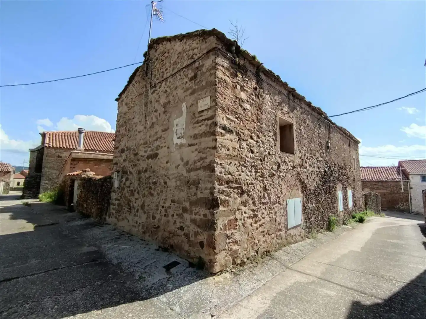 Vista exterior de Finca rústica en venda en Magaña amb Jardí privat