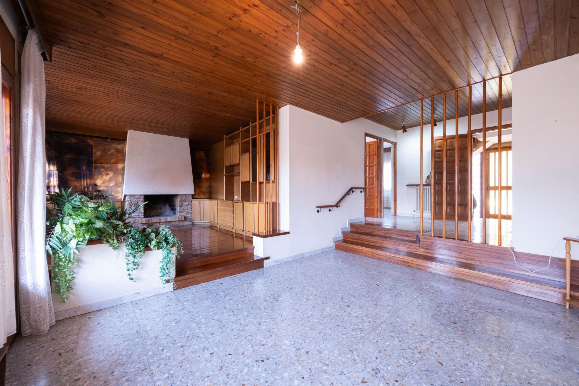 Casa o xalet en venda en Torelló amb Calefacció i Jardí privat