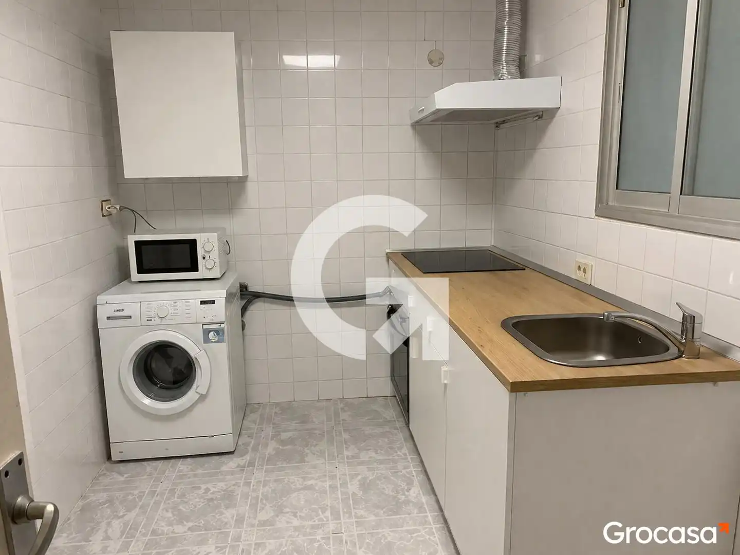 Kitchen of Flat for sale in Sagunto / Sagunt  with Air Conditioner, Oven and Washing machine