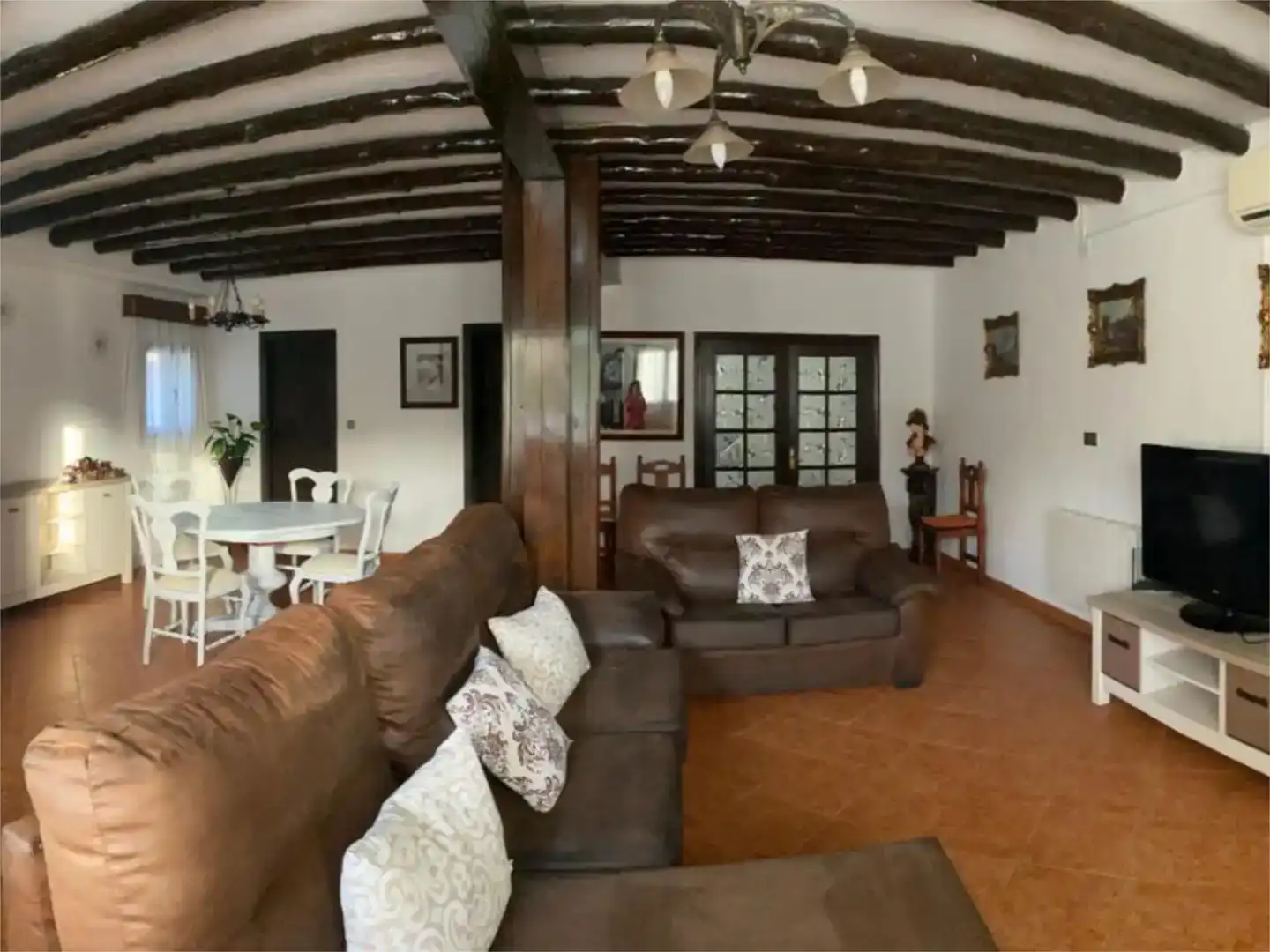 Sala d'estar de Finca rústica en venda en Arriate amb Aire condicionat i Piscina