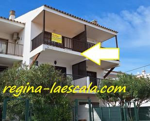 Exterior view of Duplex for sale in L'Escala  with Terrace