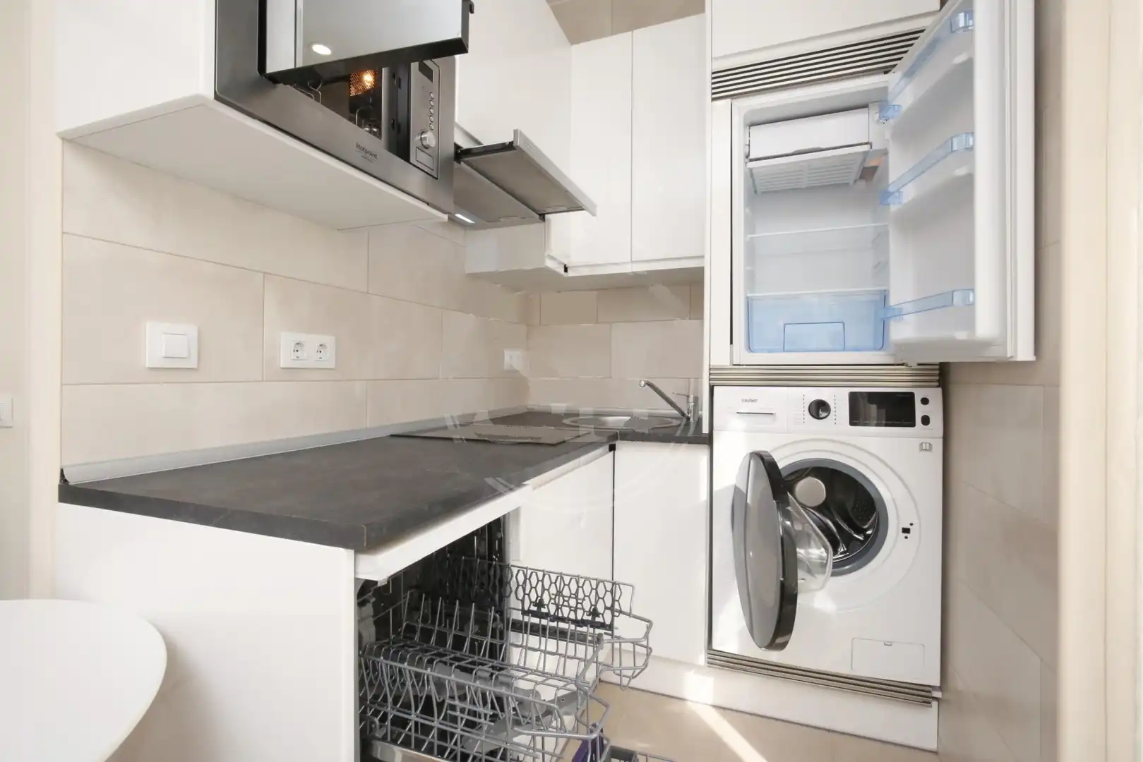 Cocina de Piso de alquiler en Madrid con Aire acondicionado, Calefacción y Amueblado