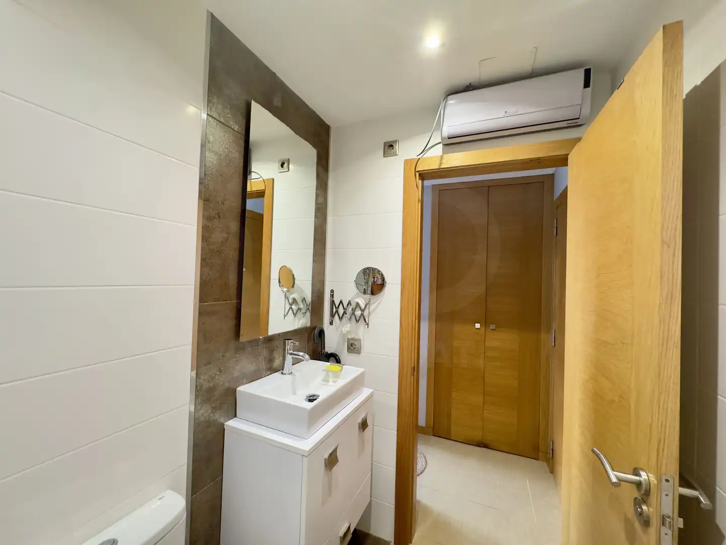 Bathroom of Flat for sale in Ares  with Terrace and Swimming Pool