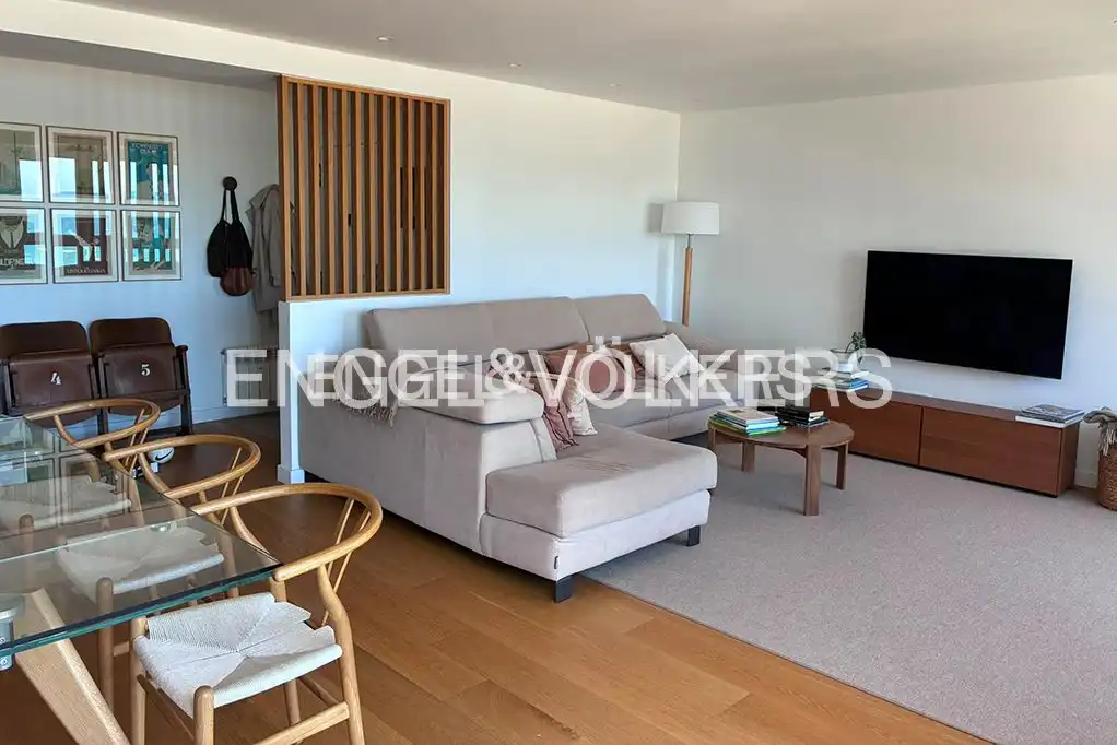 Living room of Flat for rent in Gijón   with Heating, Parquet flooring and Furnished