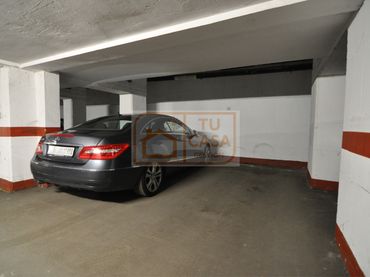 Individual with lift for sale in Avenida Virgen de Guadalupe