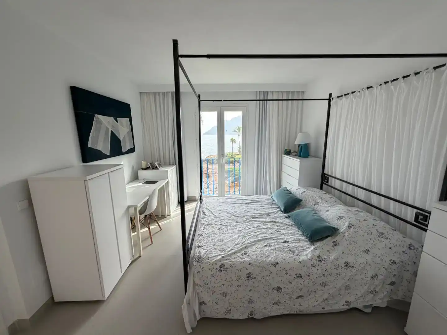 Habitación de Apartamento en venta en Artà con Aire acondicionado, Piscina y Amueblado