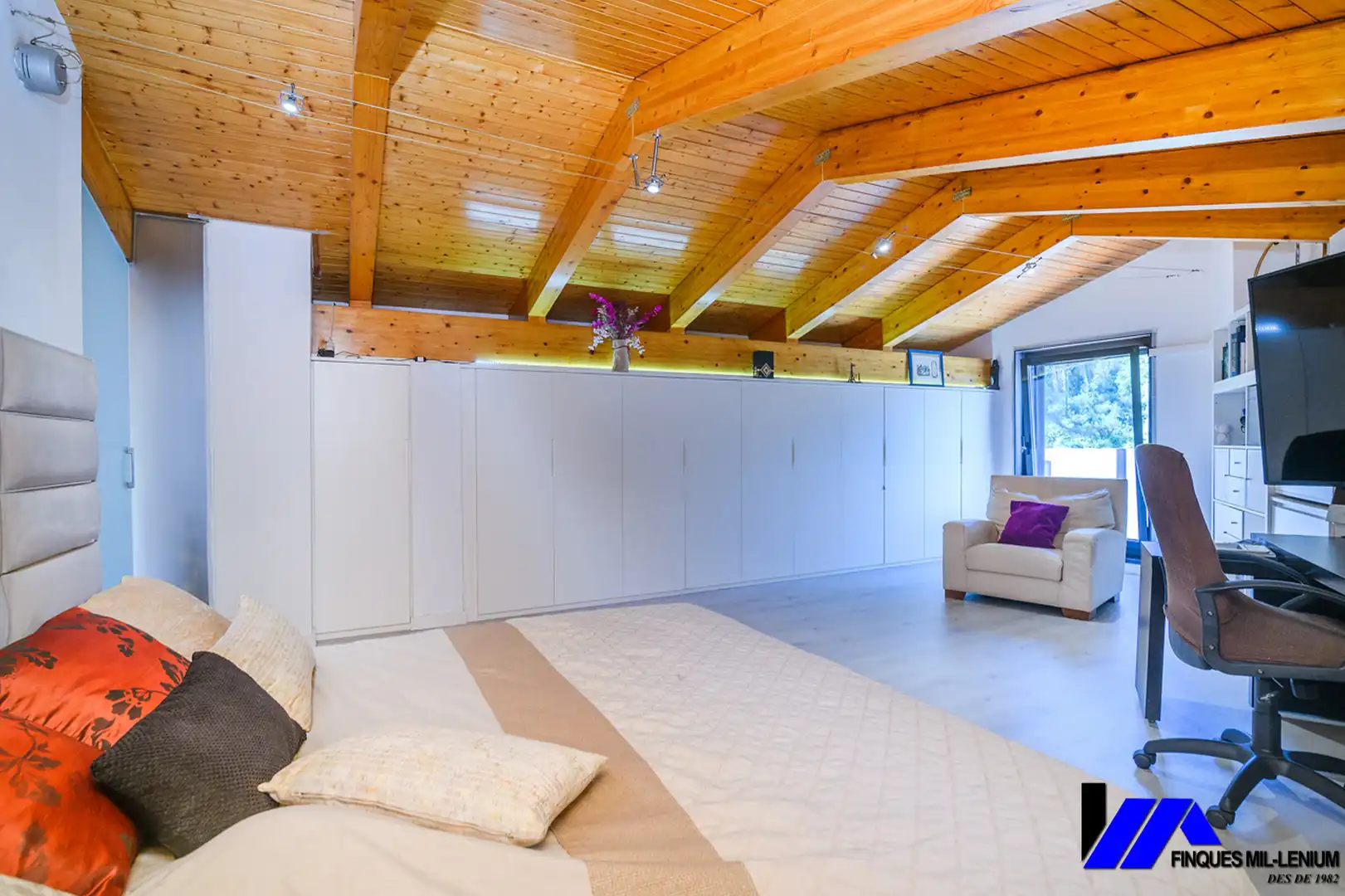 Habitación de Dúplex en venta en Gavà con Aire acondicionado, Calefacción y Parquet