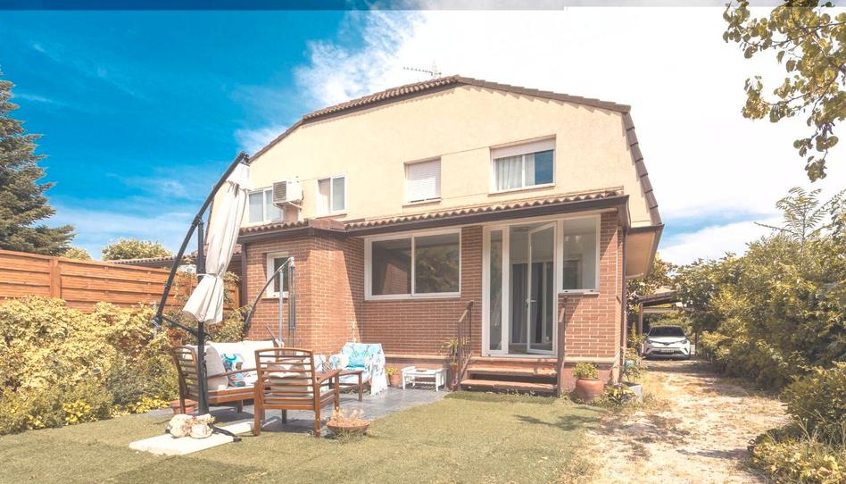 Foto 1 de Casa adosada en venda a Calle Carretas, Villanueva de Perales, Madrid