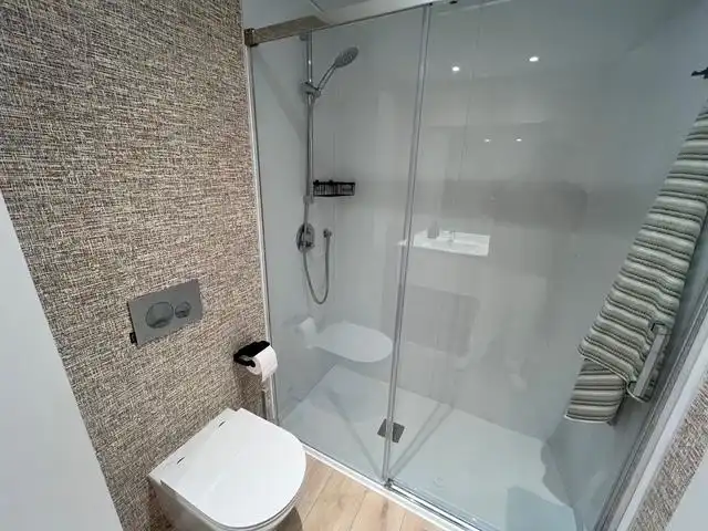 Bathroom of Attic for rent in Zaragoza  with Air Conditioner, Heating and Terrace