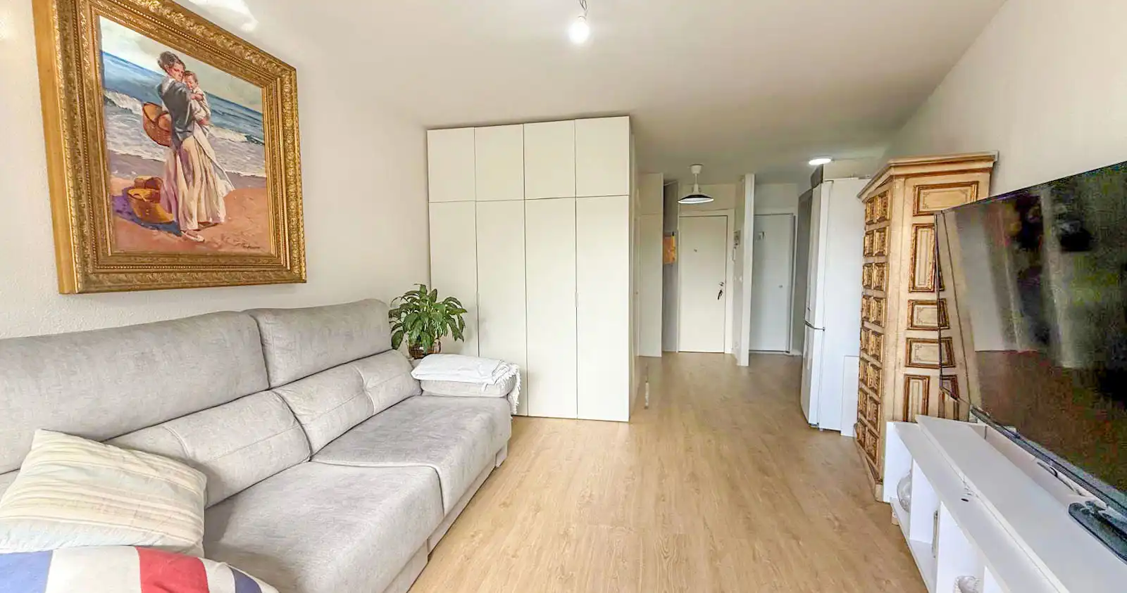 Sala de estar de Estudio en venta en Vigo  con Calefacción, Horno y Lavadora