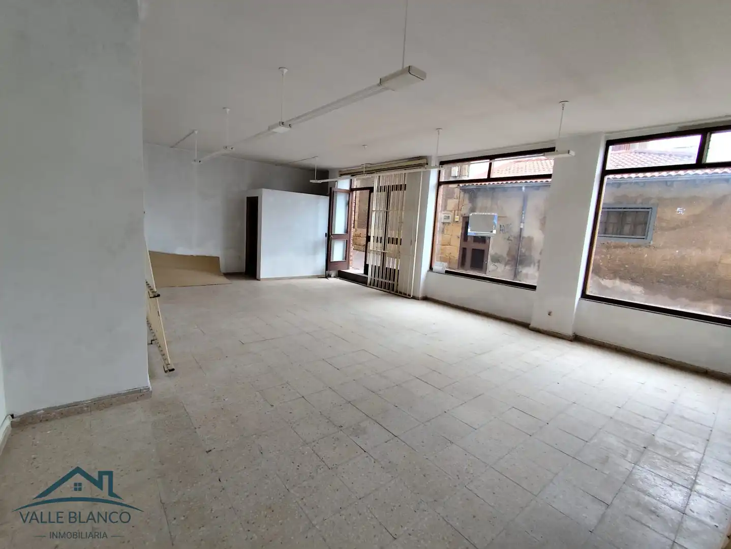 Business premises to rent in Reinosa, imagen 4