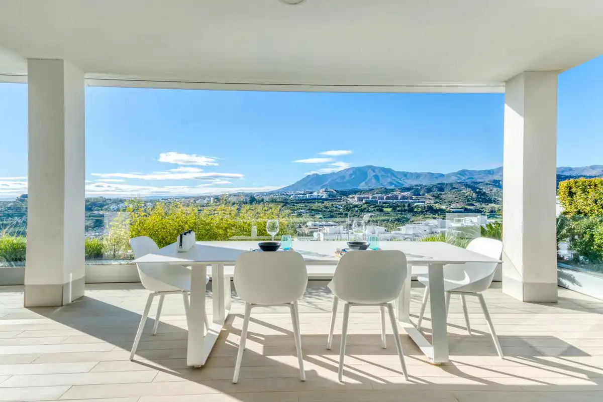 Terrace of Ground floor for sale in Estepona  with Air Conditioner, Terrace and Storage room