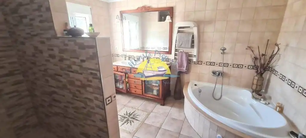 Baño de Casa o chalet en venta en Mazarrón con Aire acondicionado, Calefacción y Jardín privado