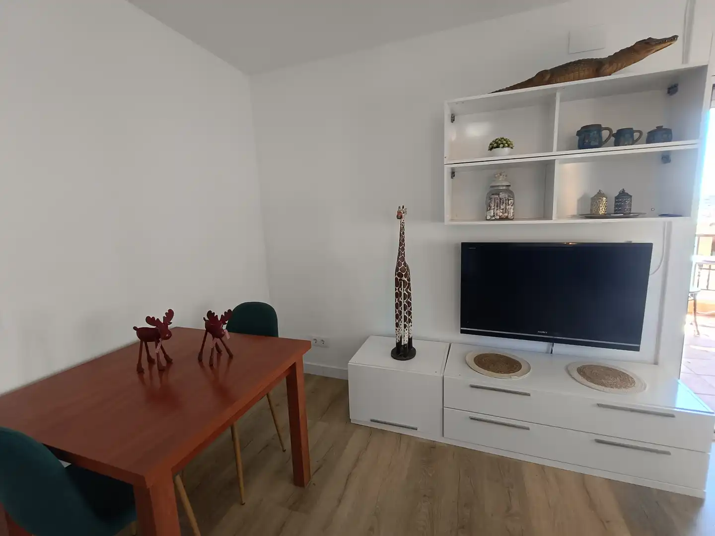 Wohnzimmer von Wohnung zur Miete in Calafell mit Parkett, Terrasse und Abstellraum