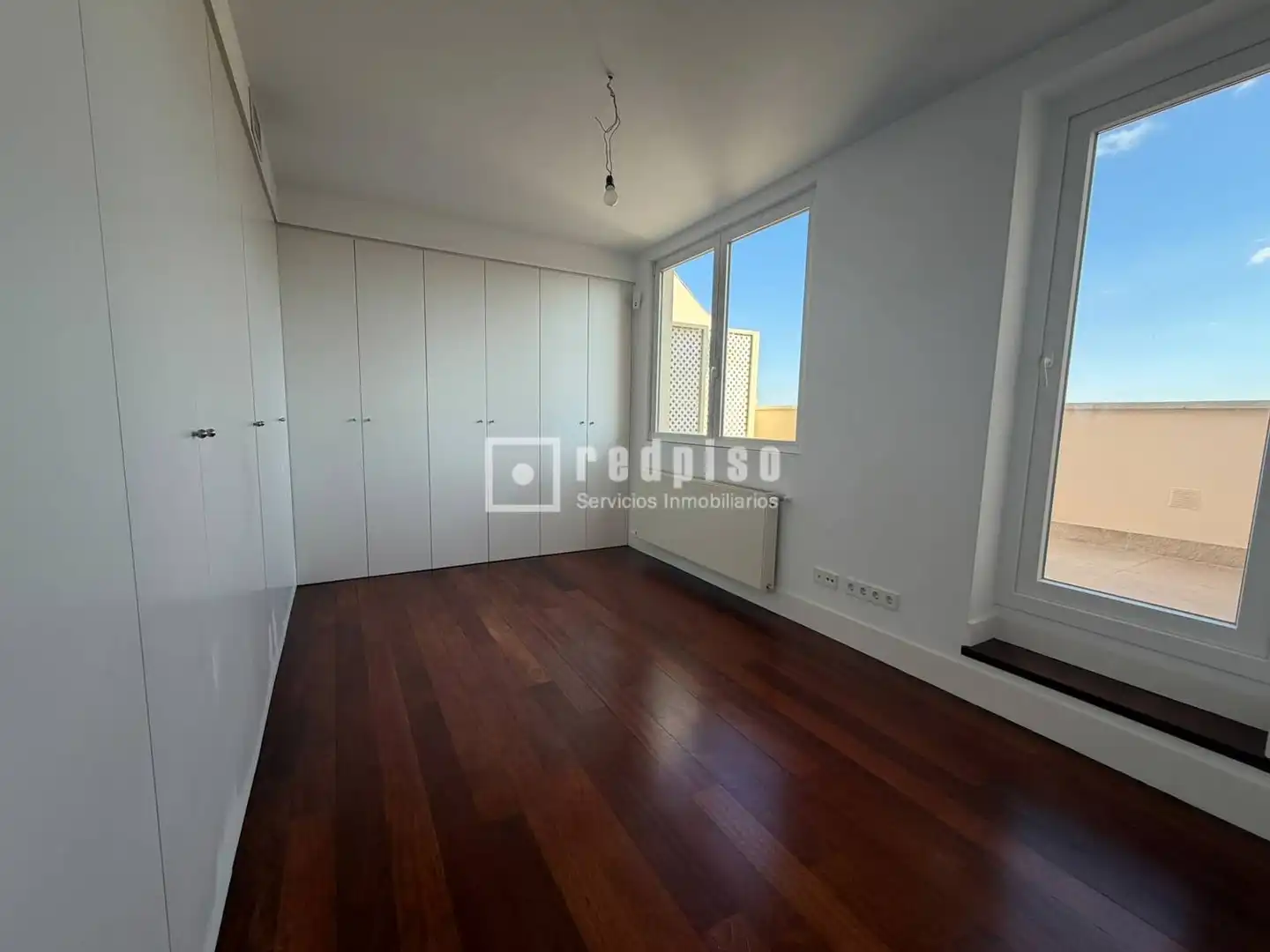 Bedroom of Attic for rent in Madrid  with Air Conditioner, Heating and Terrace
