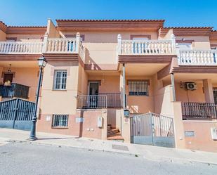 Exterior view of Single-family semi-detached for sale in Las Gabias  with Terrace