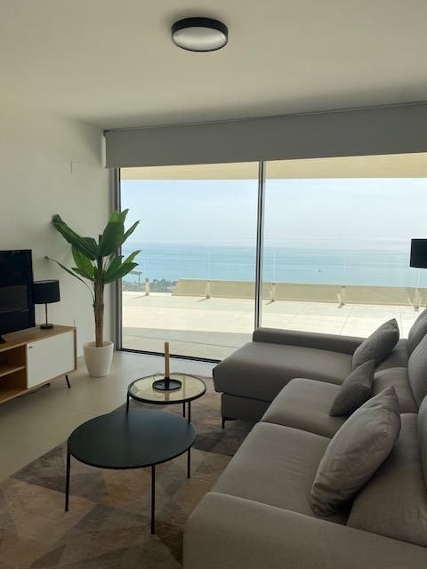 Flat to rent in Calle Rododendro, 54, La Capellanía - El Higuerón