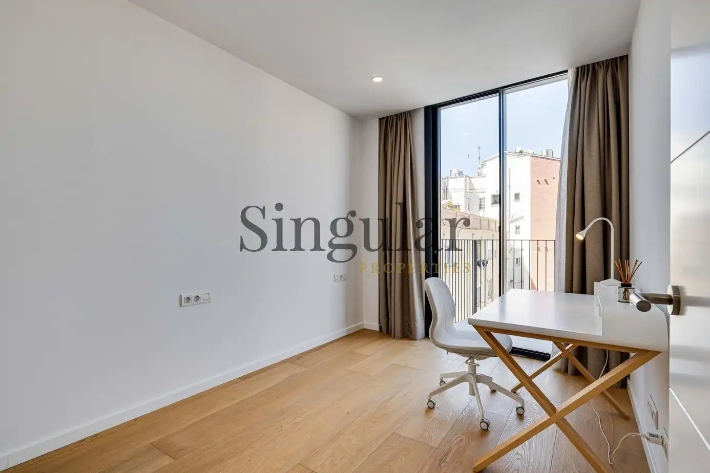 Dormitori de Àtic en venda en Barcelona amb Aire condicionat, Calefacció i Parquet