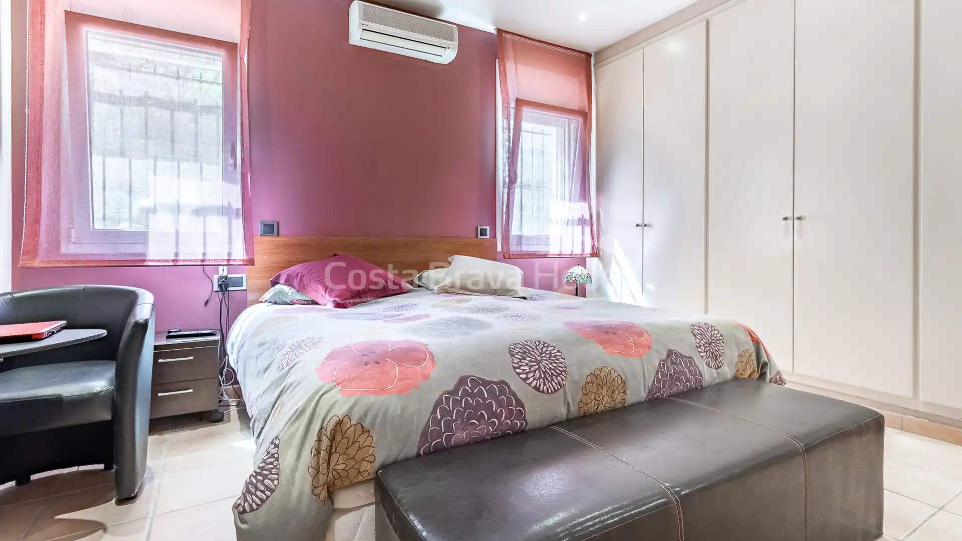 Casa con piscina en venta en Carrer de Joaquim Ruyra, imagen 22