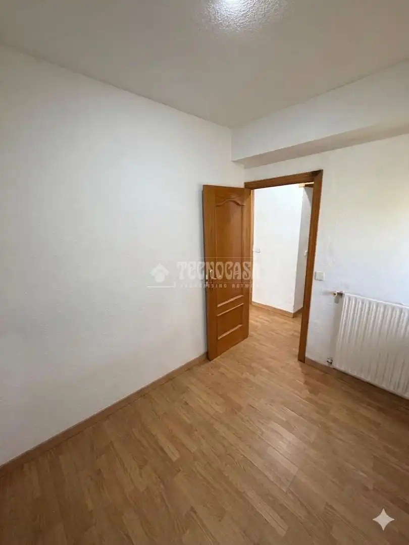 Habitación de Piso en venta en Fuenlabrada con Calefacción
