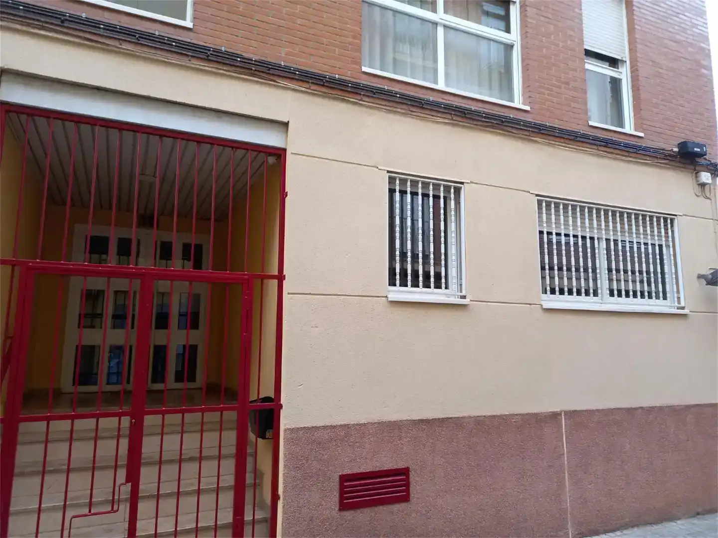 Außenansicht von Wohnung zum Verkauf in Oliver-Valdefierro