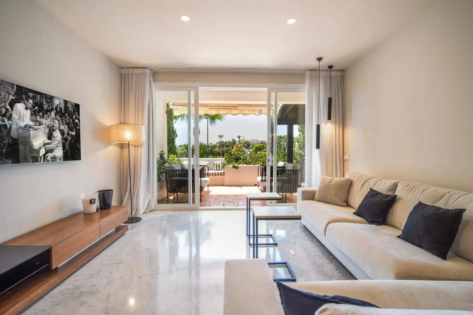 Apartament amb terrassa en venda a Milla de Oro