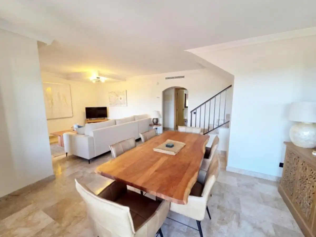 Apartment mit Pool zum Verkauf in La Duquesa, imagen 4