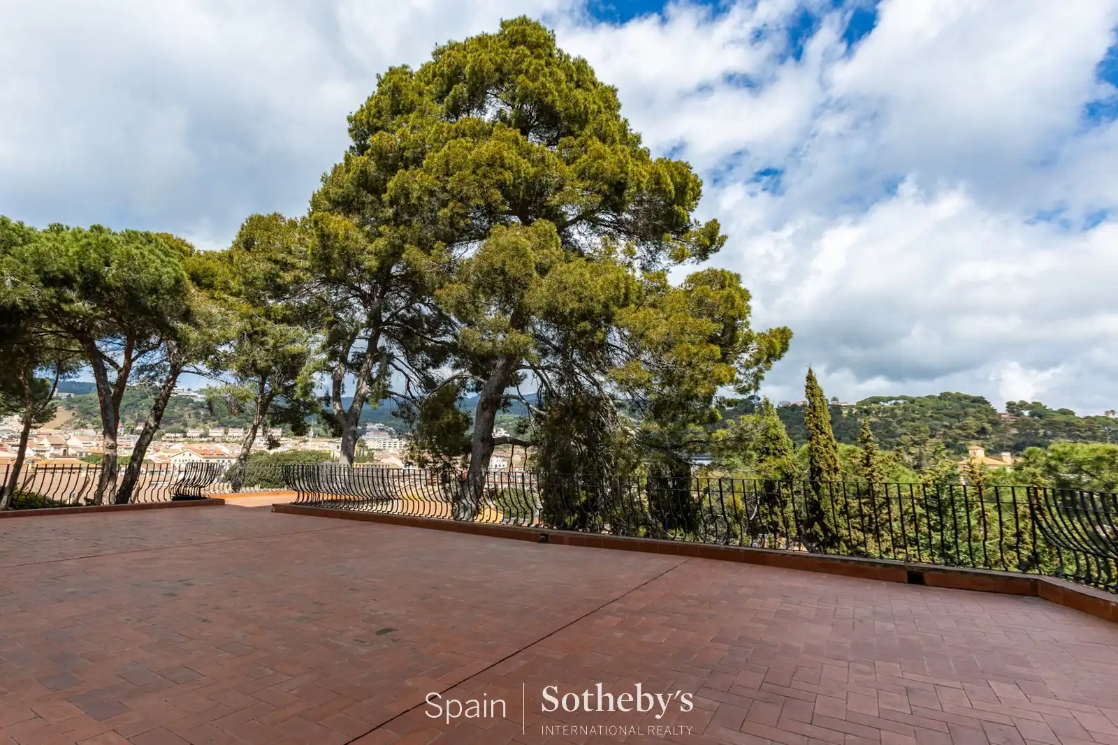 Terrassa de Finca rústica en venda en Sant Andreu de Llavaneres amb Calefacció, Jardí privat i Terrassa