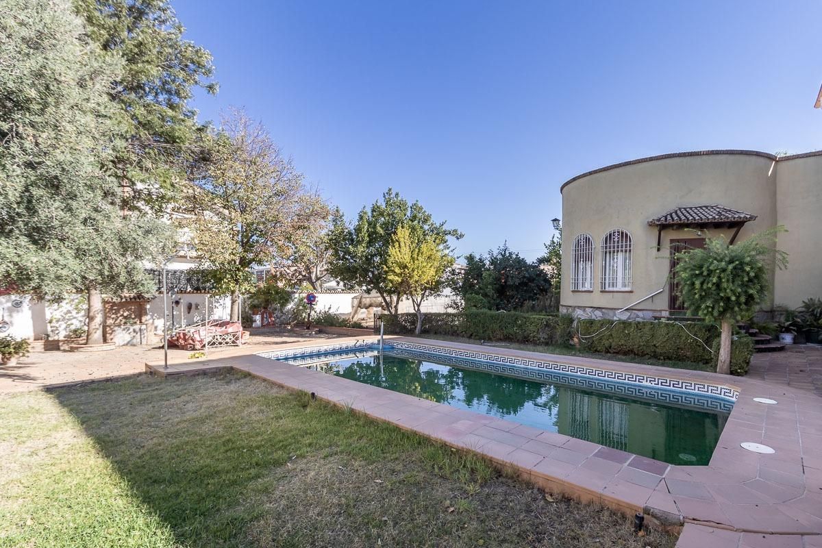 Swimming pool of House or chalet for sale in Las Gabias  with Heating, Private garden and Terrace