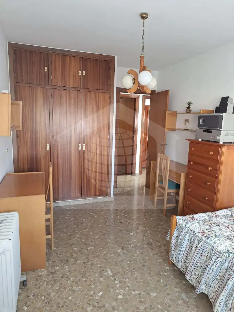 Habitación de Piso en venta en Málaga con Aire acondicionado y Amueblado