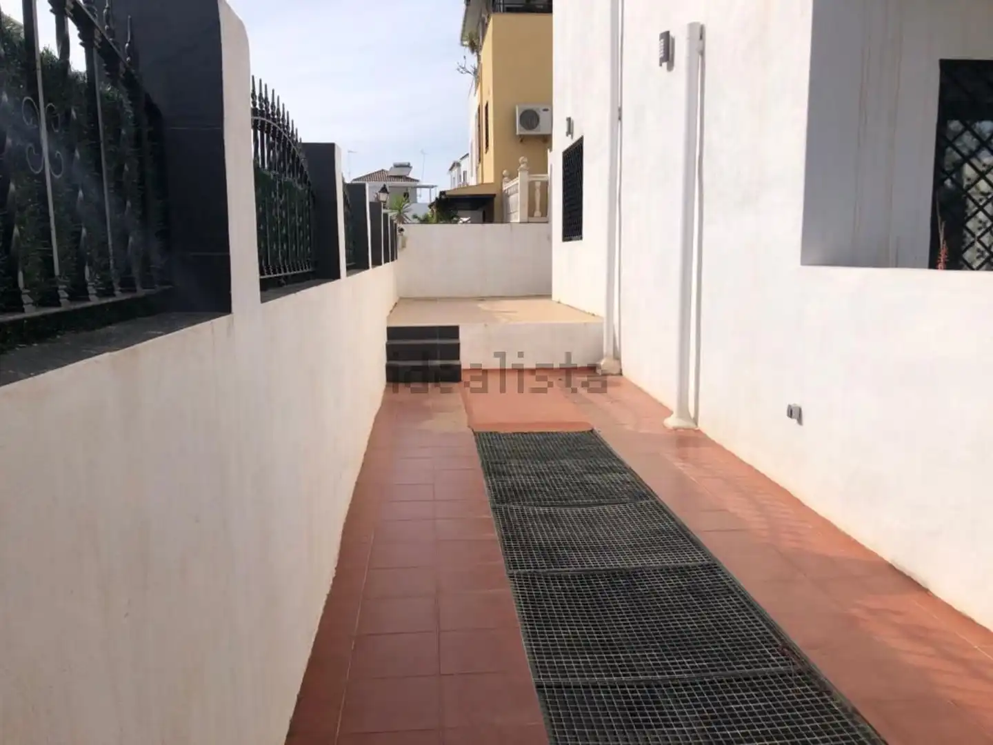 Casa adosada en venda a Simon Verde