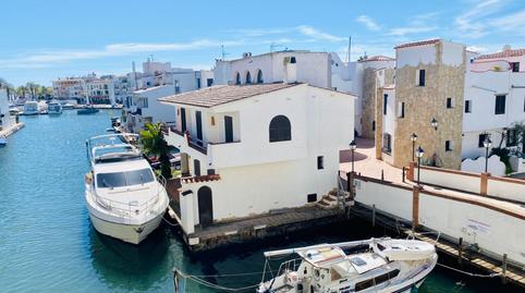 Foto 2 de Apartament en venda a Illa Cartago 92, Cap Ras - Creus - Falconera, Girona