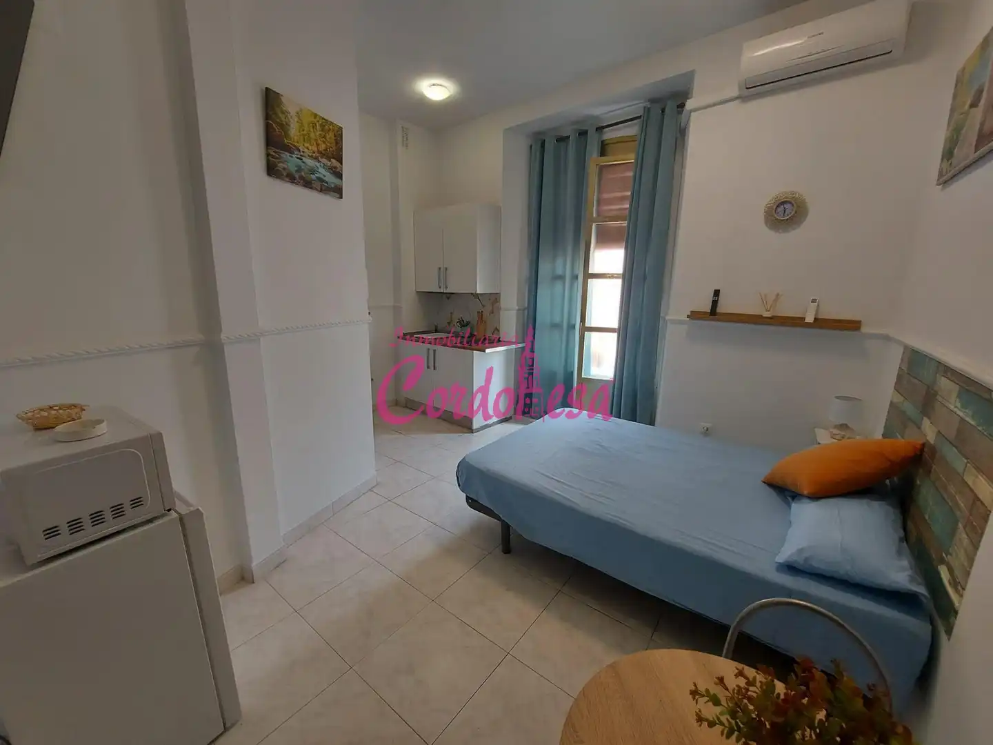 Habitación de Estudio de alquiler en Córdoba con Aire acondicionado, Terraza y Balcón