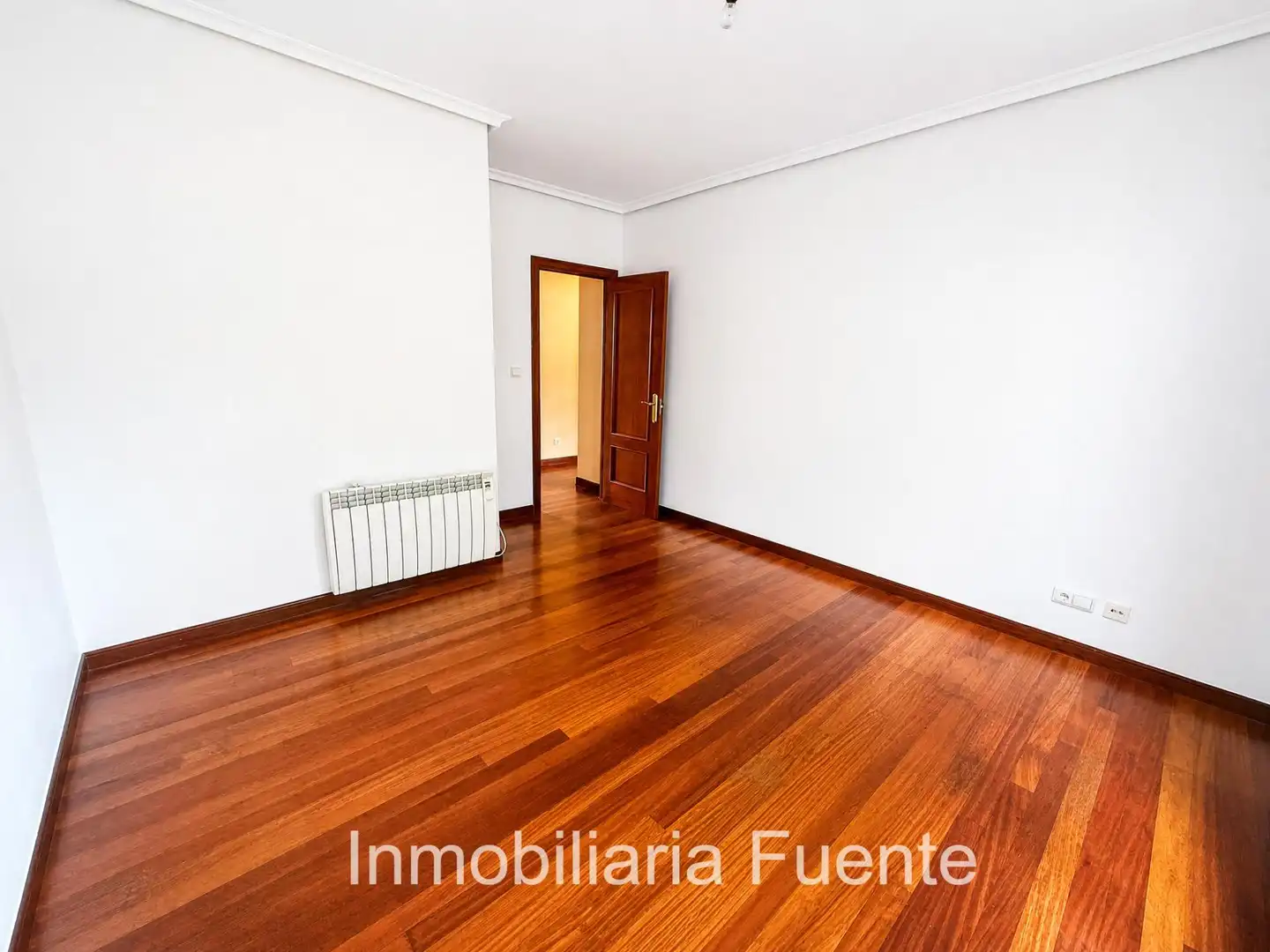 Sala d'estar de Pis en venda en Artzentales amb Calefacció