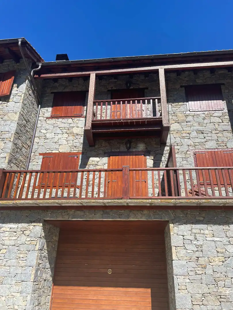 Vista exterior de Dúplex en venta en Setcases con Amueblado