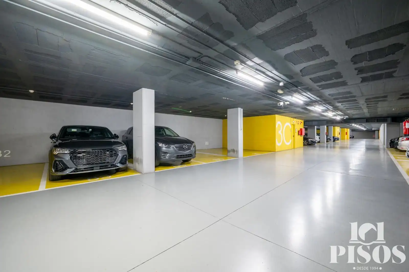Aparcament de Pis en venda en Sabadell amb Aire condicionat, Calefacció i Terrassa