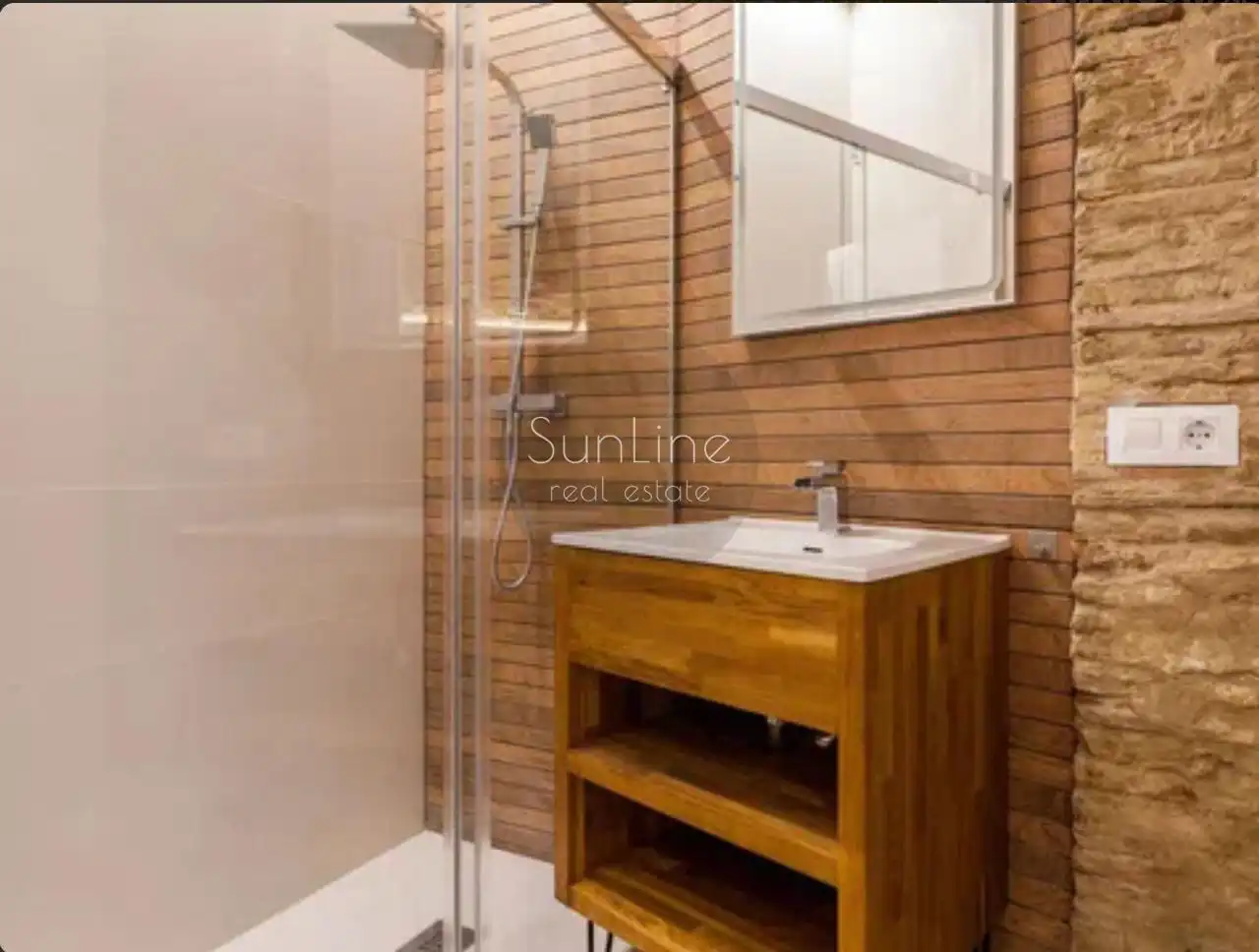 Baño de Dúplex de alquiler en Valencia con Aire acondicionado, Terraza y Amueblado