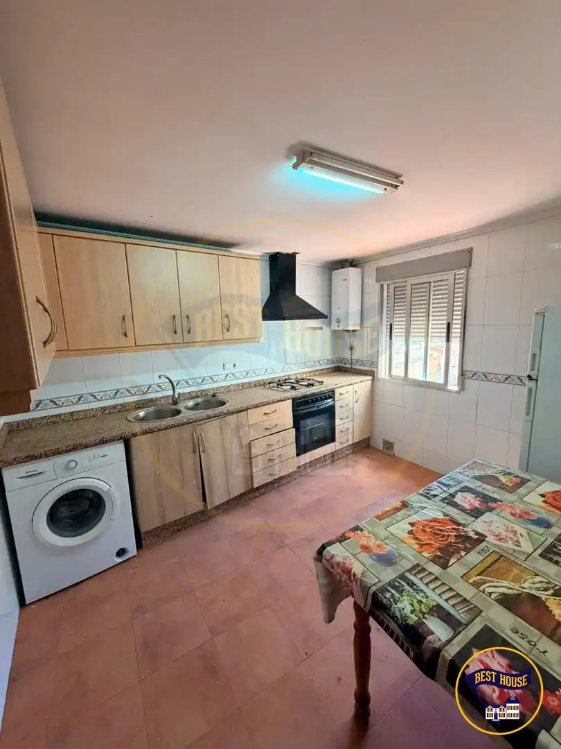 Kitchen of Houses for sale in Enguídanos  with Furnished and Balcony