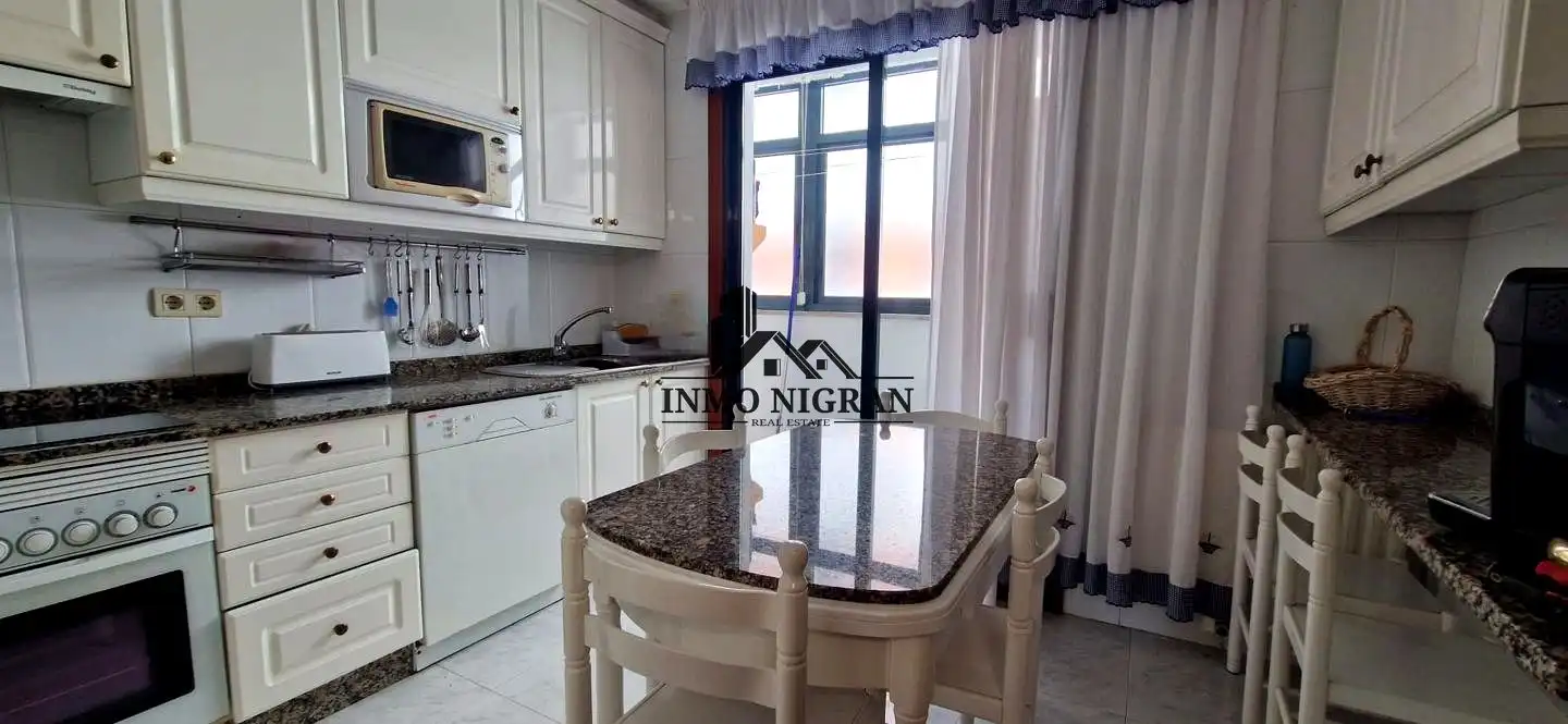 Cocina de Piso de alquiler en Baiona