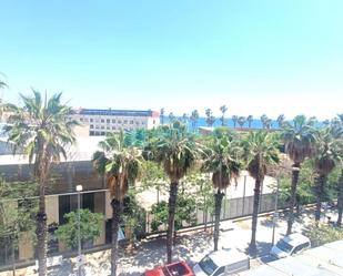 Vista exterior de Dúplex en venda en  Barcelona Capital amb Aire condicionat i Terrassa