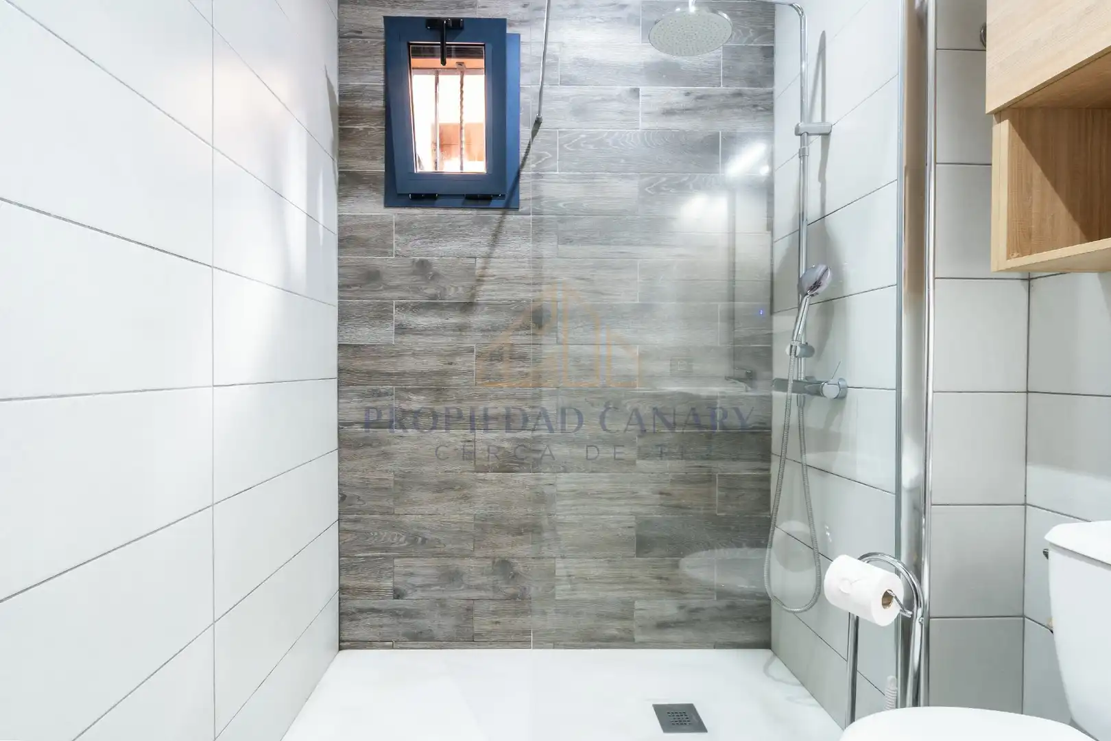 Bathroom of Flat for sale in Arona  with Air Conditioner, Terrace and Furnished
