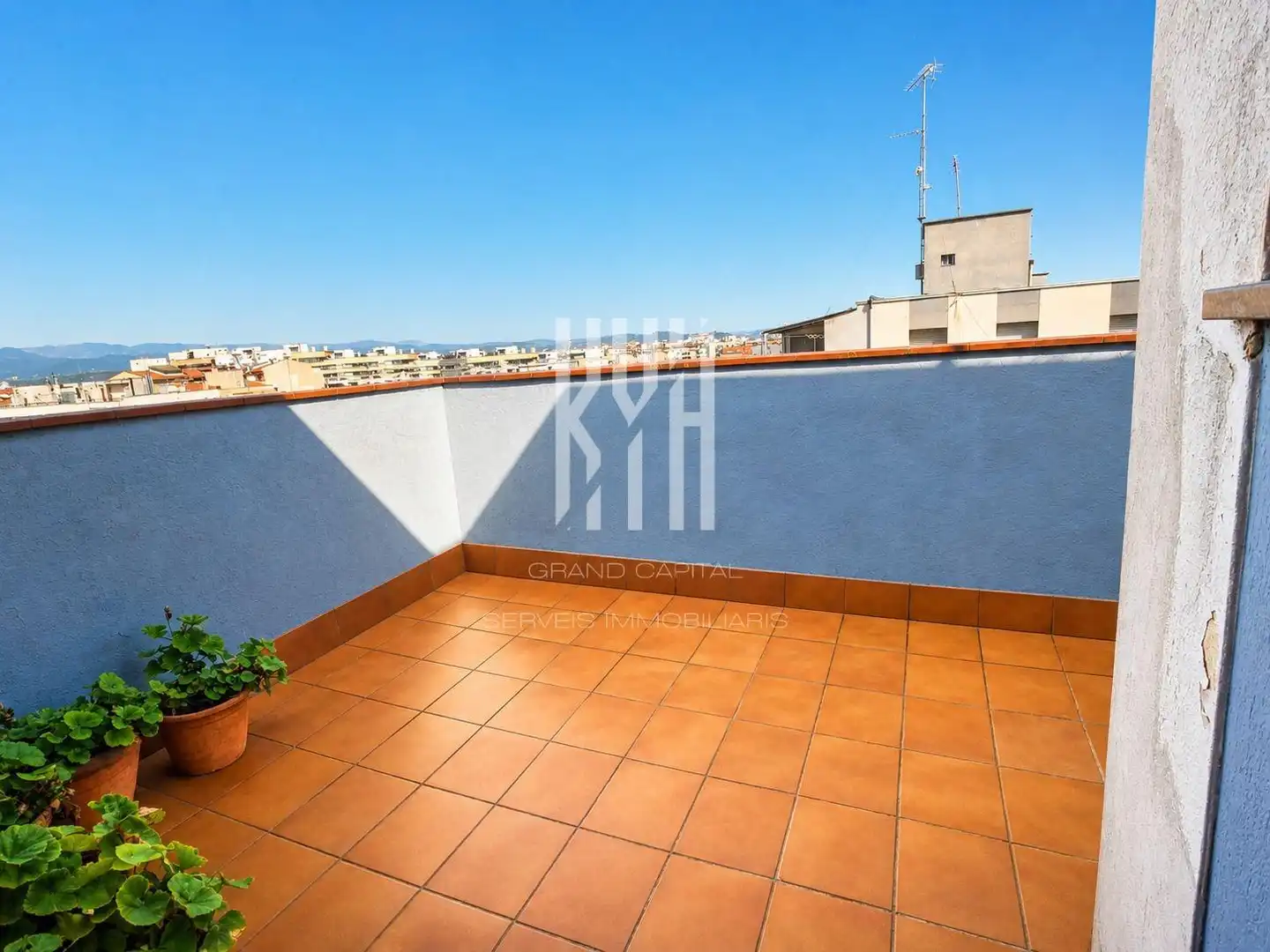 Balcony of Attic for sale in Girona  with Air Conditioner, Heating and Balcony
