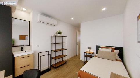 Foto 2 de Pis per a compartir a Calle Industria, L'Illa Perduda,  Valencia Capital