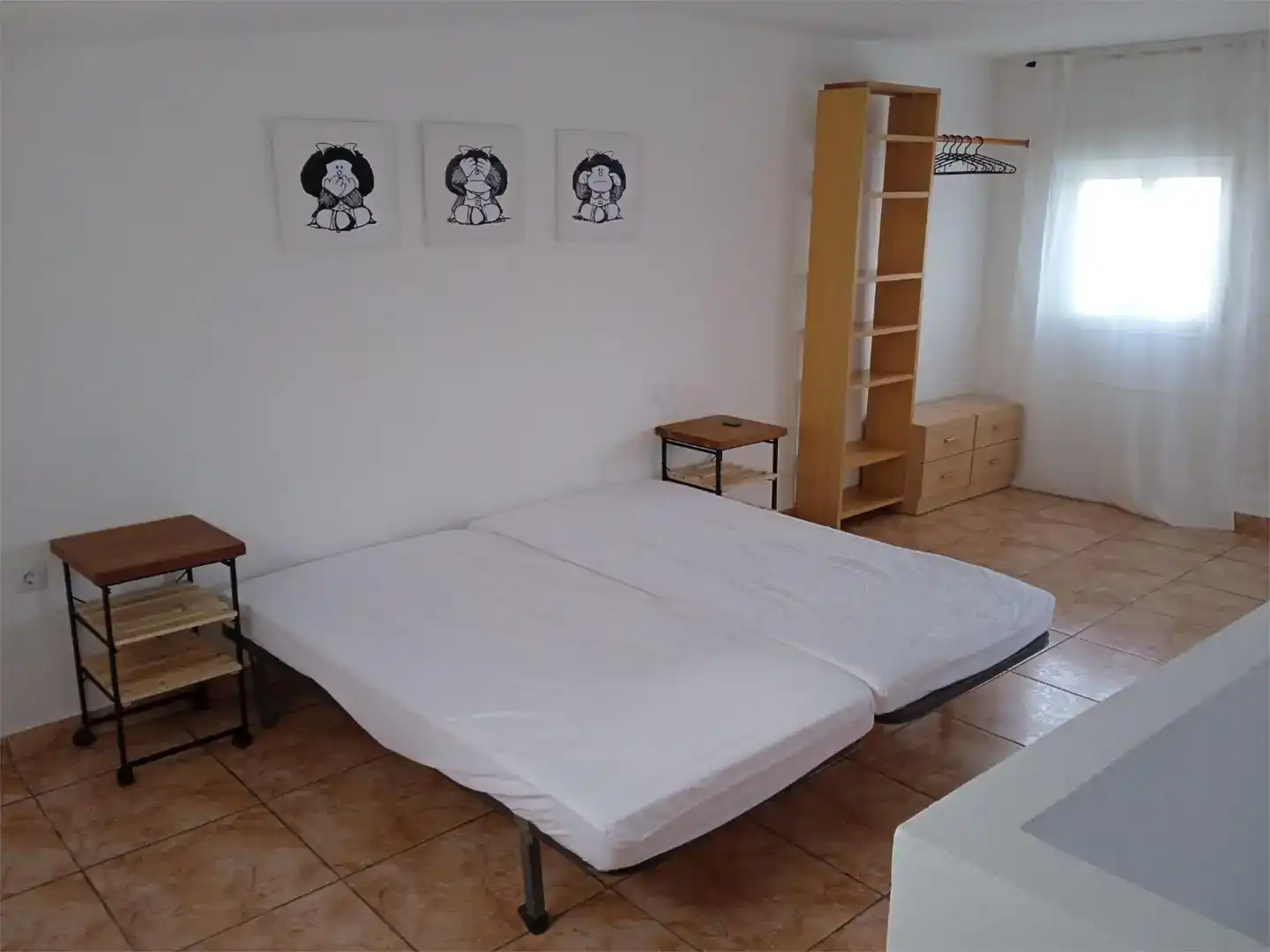 Schlafzimmer von Wohnung zur Miete in Alborge mit Balkon